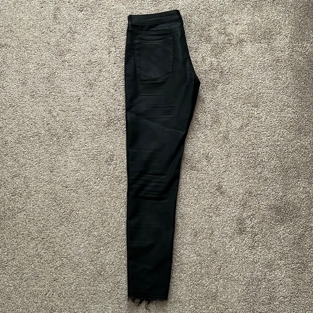 GUC Articles of Society sz 28 black skinny jeans with coating